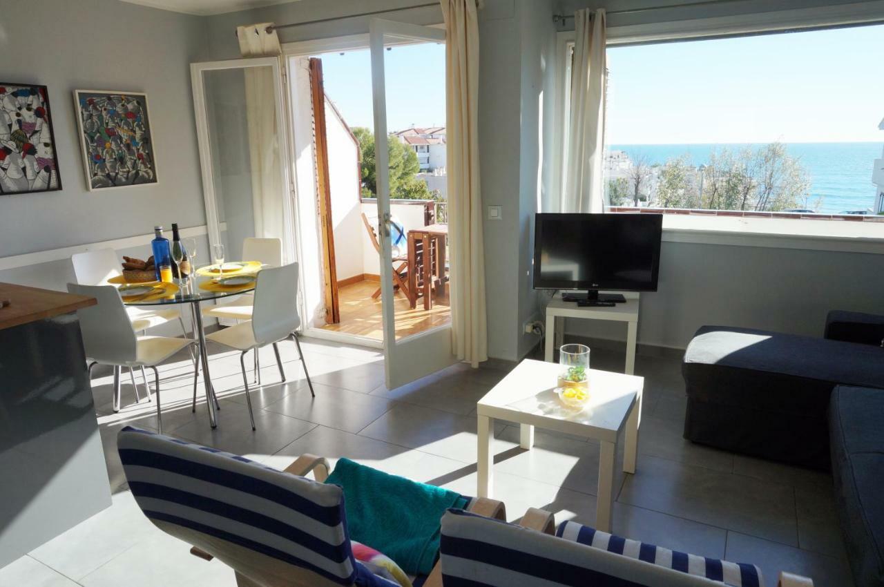 Cala Balmins Sea View Apartment Ситжес Екстериор снимка