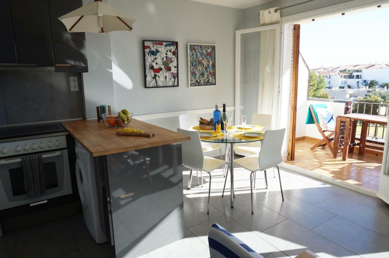 Cala Balmins Sea View Apartment Ситжес Екстериор снимка