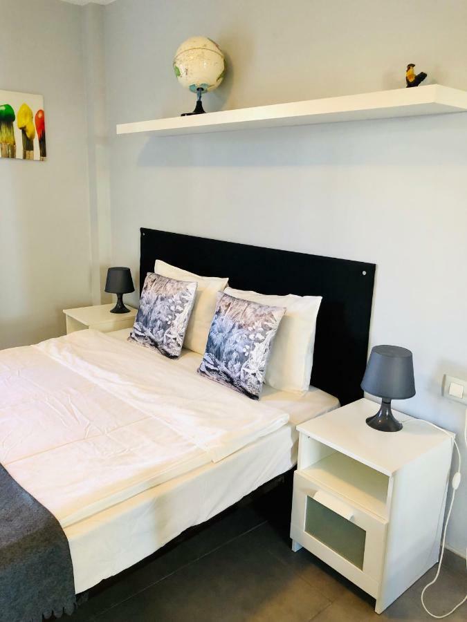 Cala Balmins Sea View Apartment Ситжес Екстериор снимка